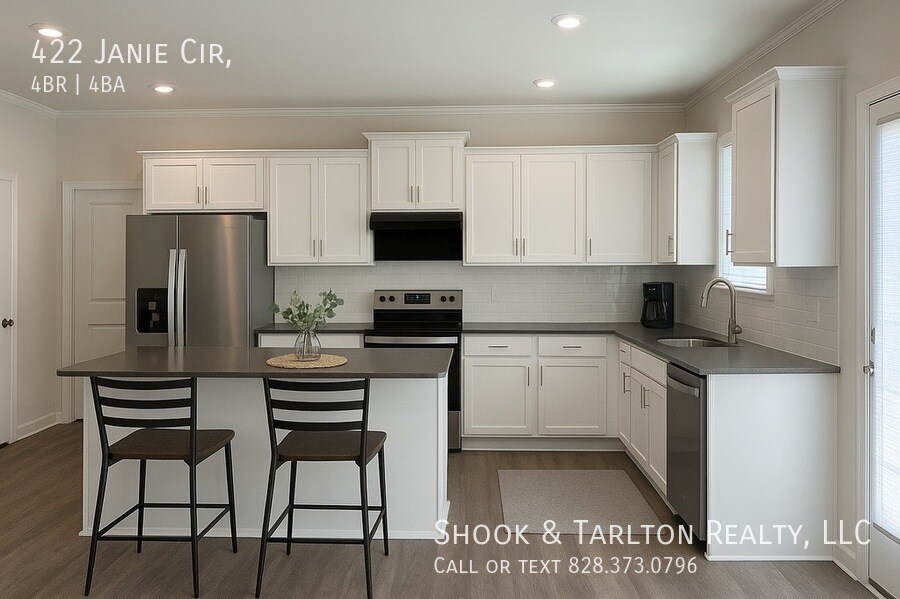 Photo - 422 Janie Lp