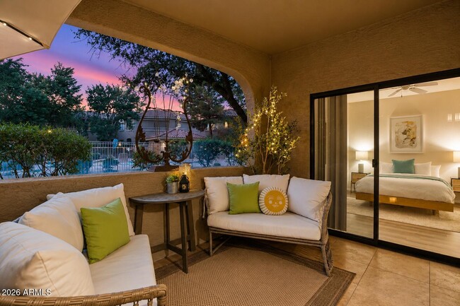 Building Photo - 15050 N Thompson Peak Pkwy Unit 1013