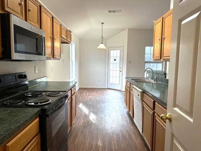 Photo - 5435 Dove Dr