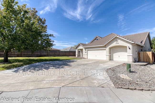 2261 Silverlace Pl