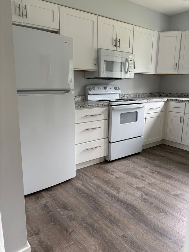 Photo - 1314 Willowbrook Rd