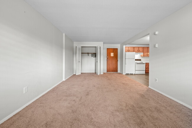 Photo - Pembrooke Court Apartments