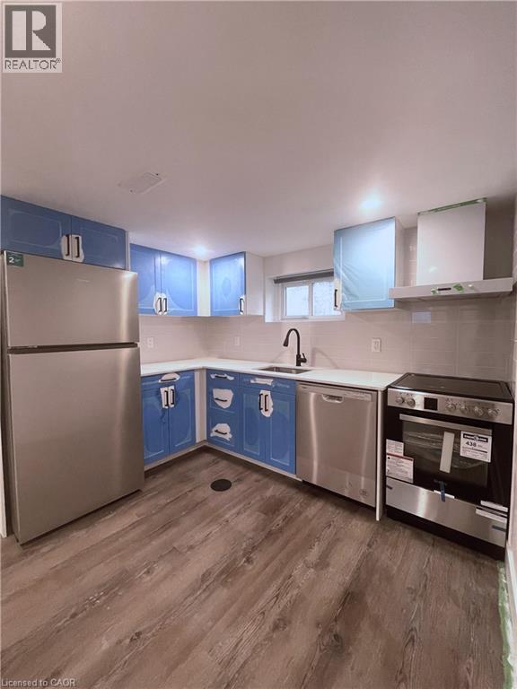 Photo - 246 E 31st St