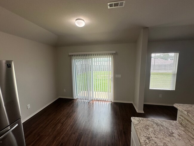 20 Summer Breeze Rd