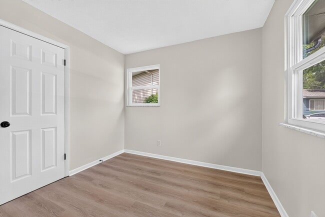 2491 Brocton Ct
