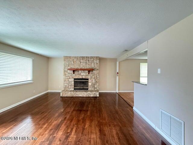 Photo - 8515 Maple St
