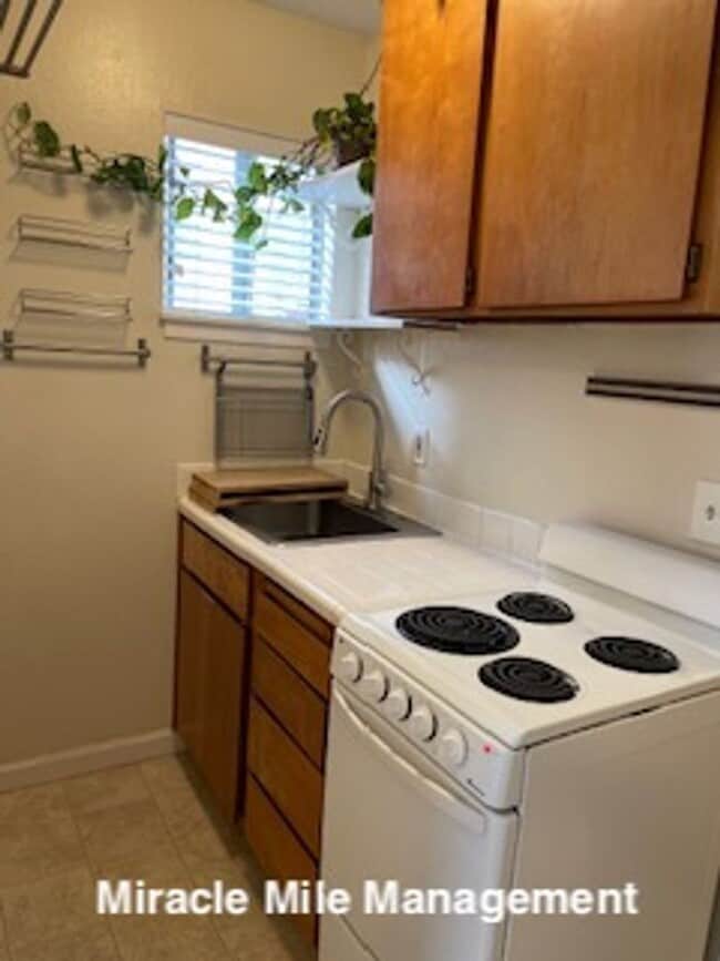 Photo - almonte Unit LOWER