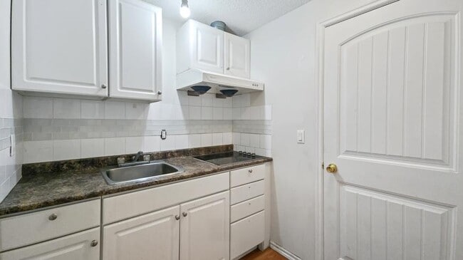 Photo - 1.0 bedroom in Calgary Alberta T3J 0B1 Unité Lower