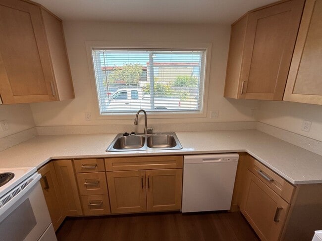 Photo - 1505 NW Highland Dr