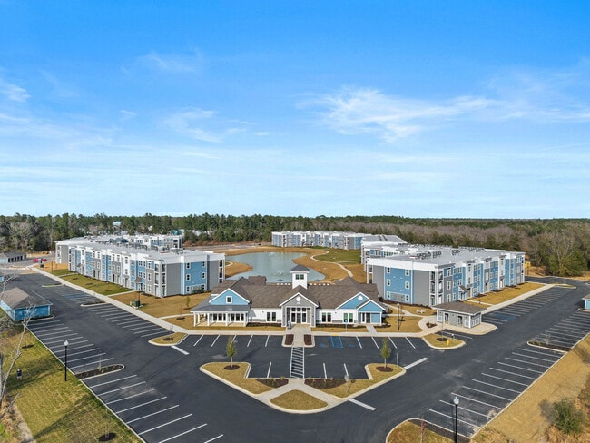 Building Photo - The Edison at the Shores