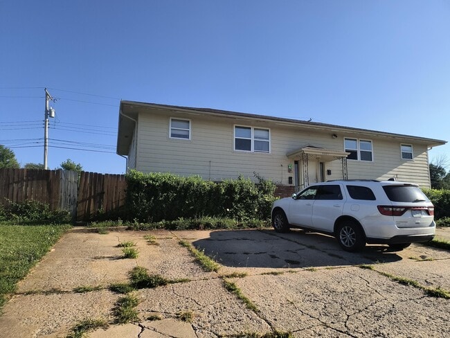 Photo - 5601 E 139th Ter