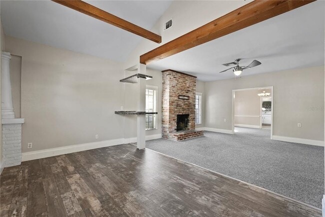 Photo - 303 E Paris St