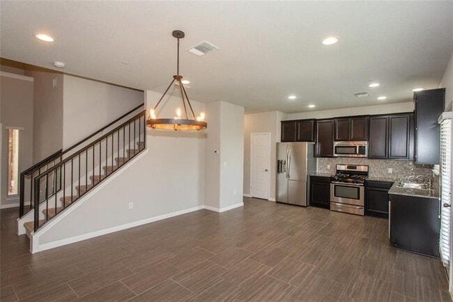 Photo - 1001 Zodiac Ln