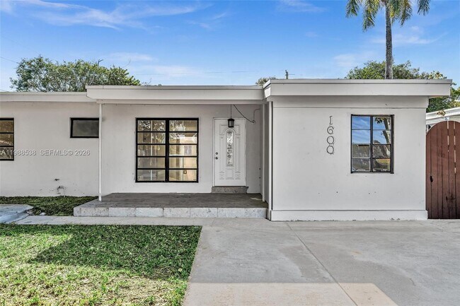 Photo - 1600 SW 9th St