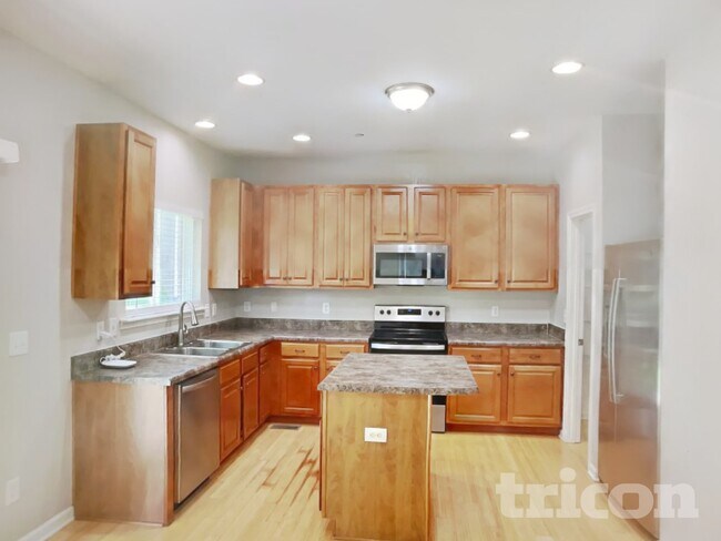 Photo - 4620 Van Leer Ct