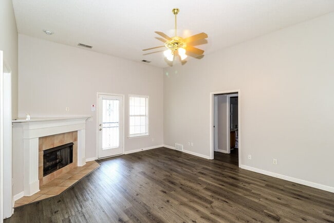 Photo - 7248 Bridgefield Dr