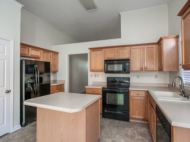 Photo - 596 N Ericson Rd