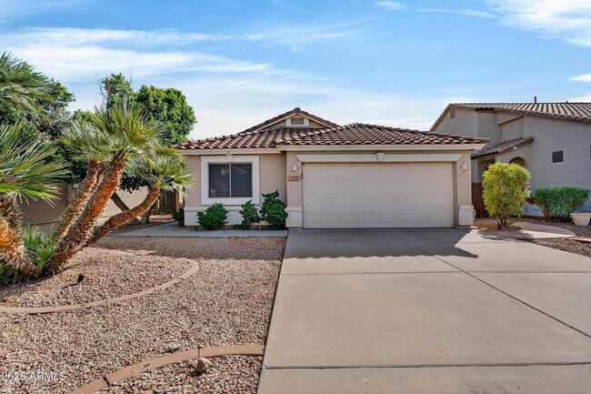 Photo - 1365 E Betsy Ln