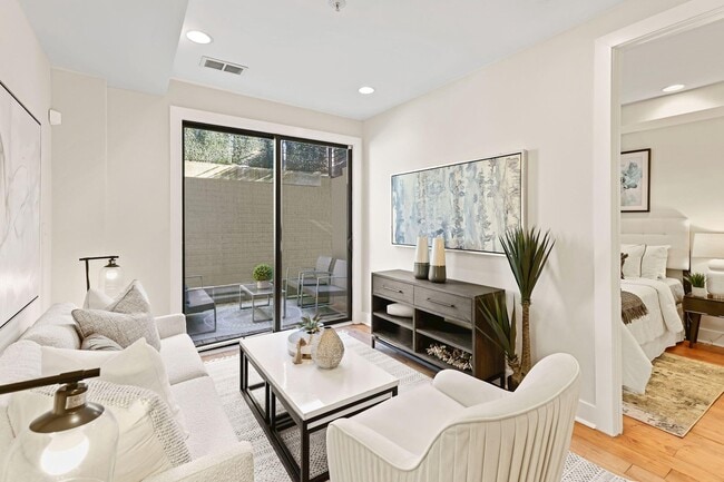 Building Photo - 2140 Wisconsin Ave NW