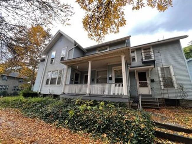 Photo - 279-A S Goodman St