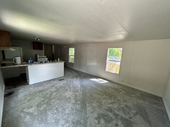 Photo - Three bedroom trailer