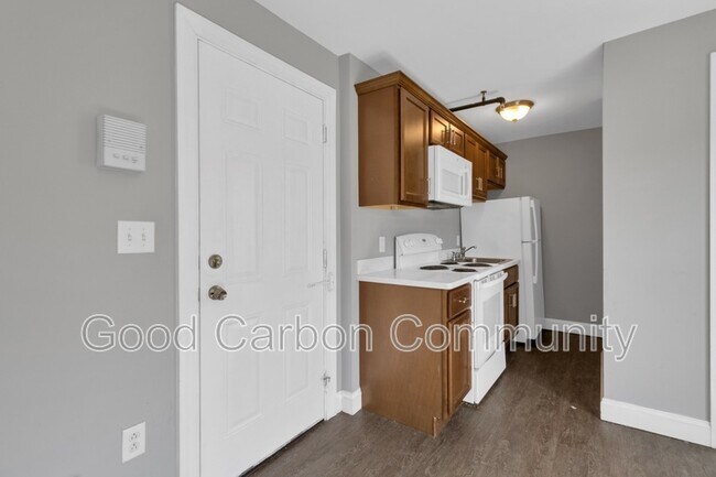 Photo - 618 Elmwood Ave Unidad 8 Rental