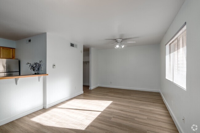 Eficiencia - 400SF - 24 Flats