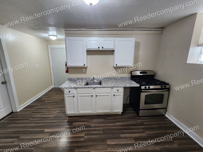 Photo - 3927 Main St Unit Apt 1R