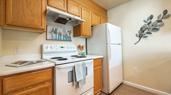 Delta Hawaii Apartments - Senior 55+