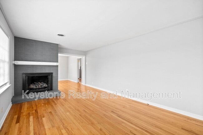 Photo - 1319 Fort Campbell Blvd