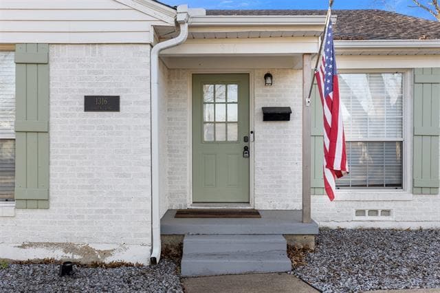 Building Photo - 1316 Linden Ln