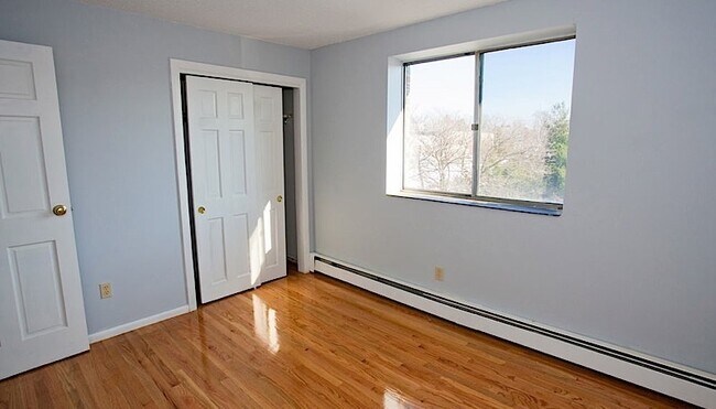 22 Murdock St Unit 2