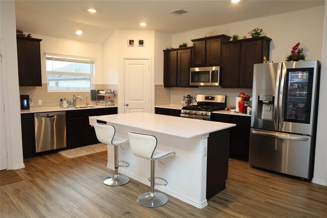 Photo - 202 Coventry Dr