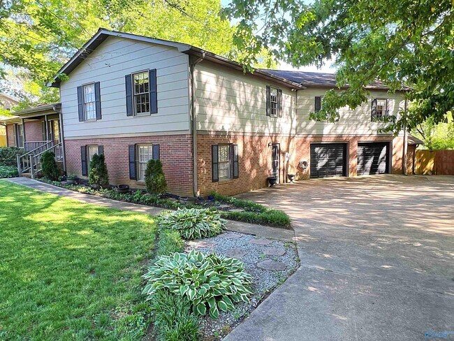 Photo - 204 Roy Dr