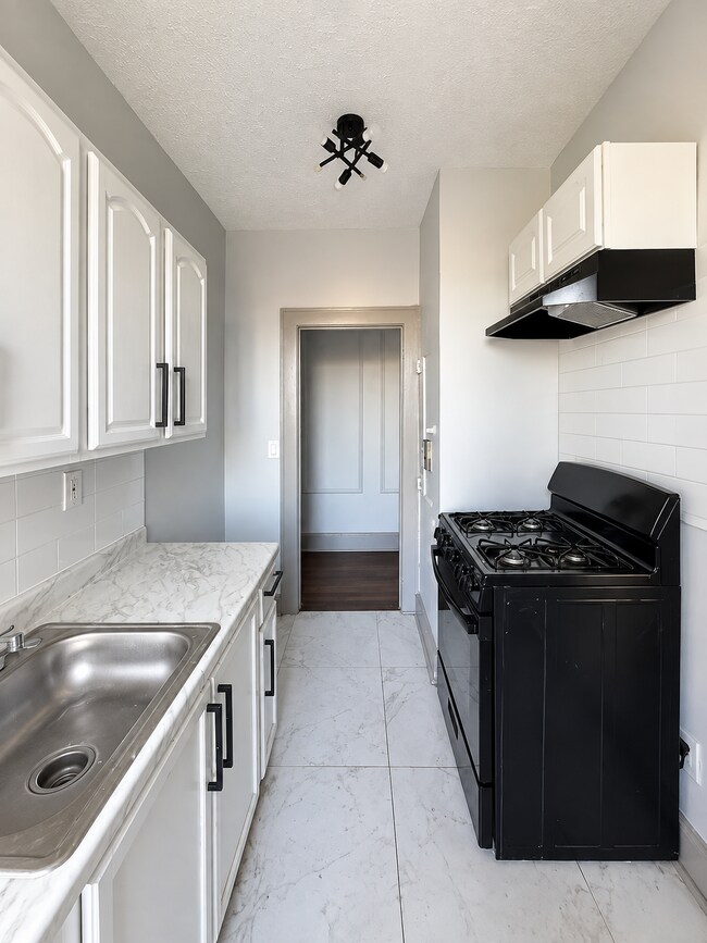Building Photo - 717 Arlington-3D Unit 3D