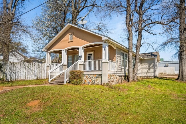 Photo - 407 E Shamrock Ave