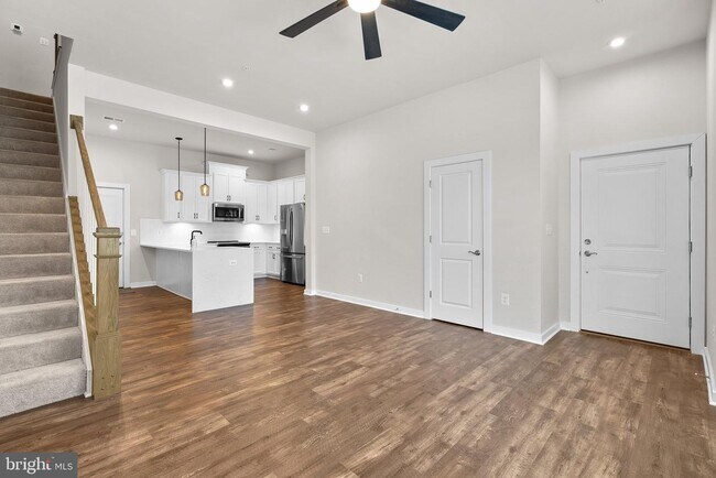 Photo - 16302 Connors Wy