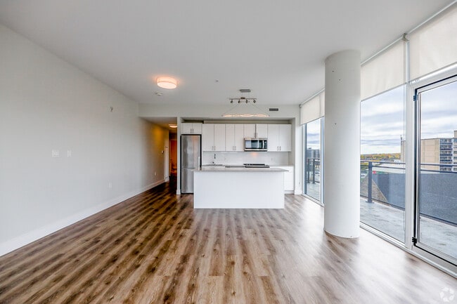 Photo - 475 George St N Unit 1 Bed