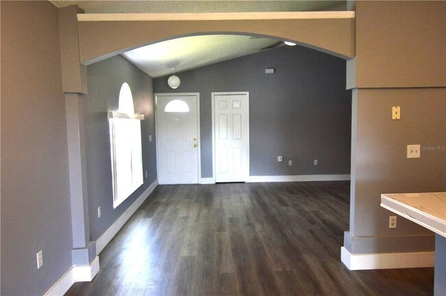 Photo - 424 Delicata Dr