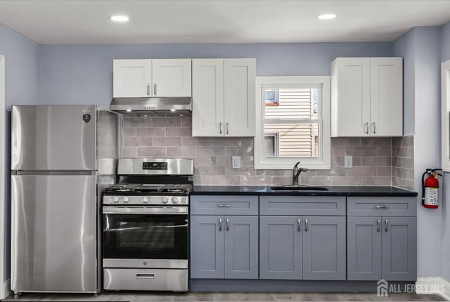 Photo - 29 Levinson Ave