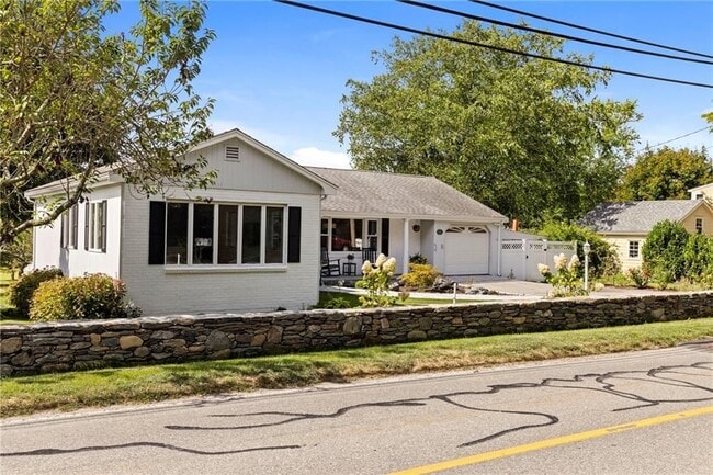 331 3rd Beach Rd