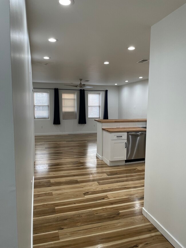 kitchen/living room