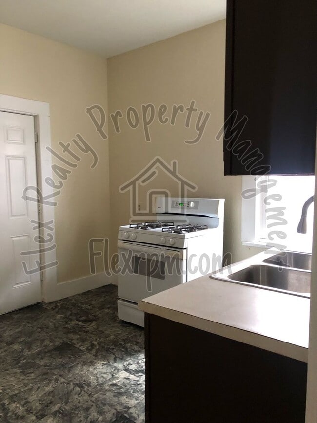 Photo - New on the market....spacious 4bed home