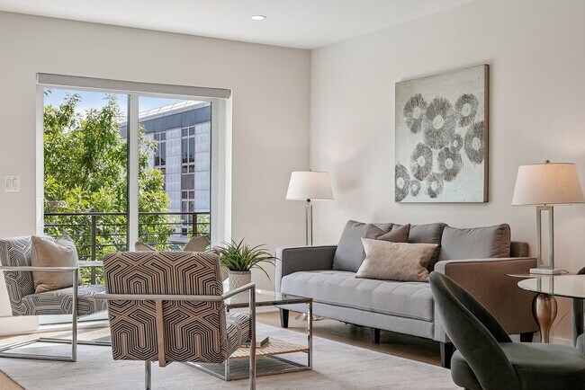 Photo - 2134 Wisconsin Ave NW