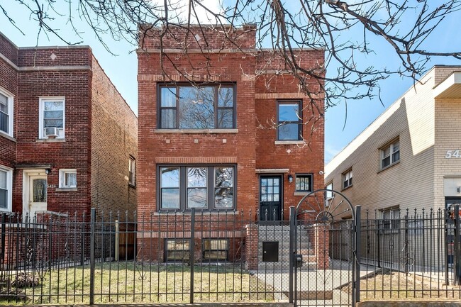 Building Photo - 5426 N Western Ave Unit 1 Rental