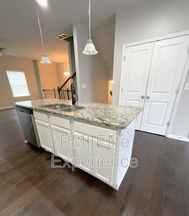 Photo - 3863 Equity Ln
