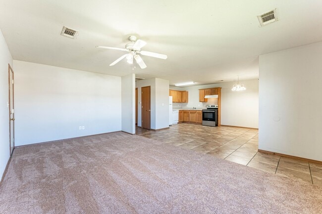 Photo - 414 E Southern Trace Dr