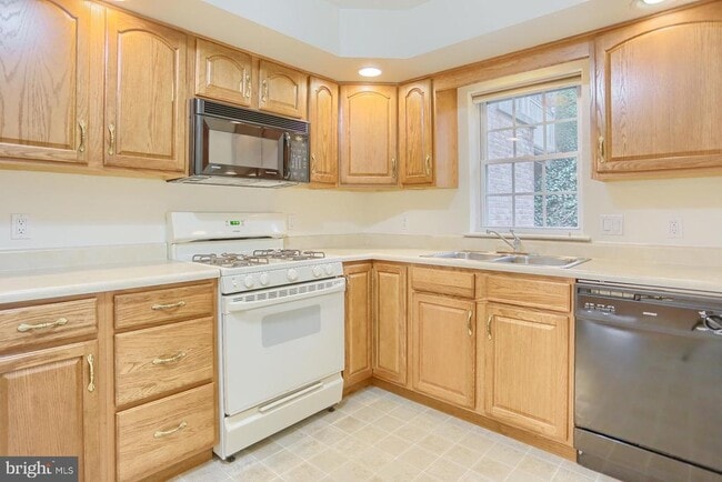 Photo - 610 Pine St