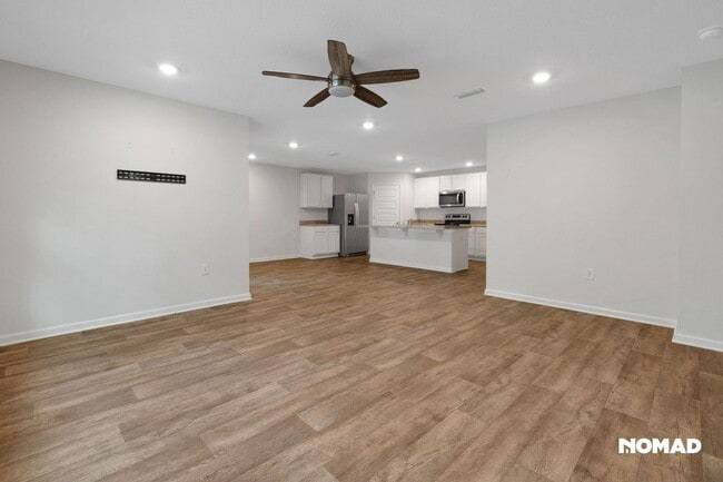 Photo - 10613 Queens Gate Cir