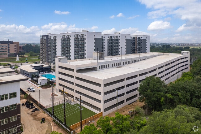 Parking garage